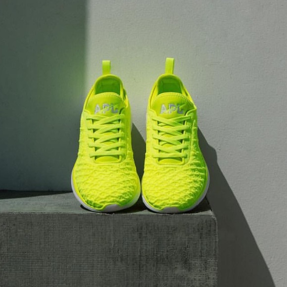 APL Shoes - SOLD ON TRADESY NIB APL Techloom Phantom Sneakers